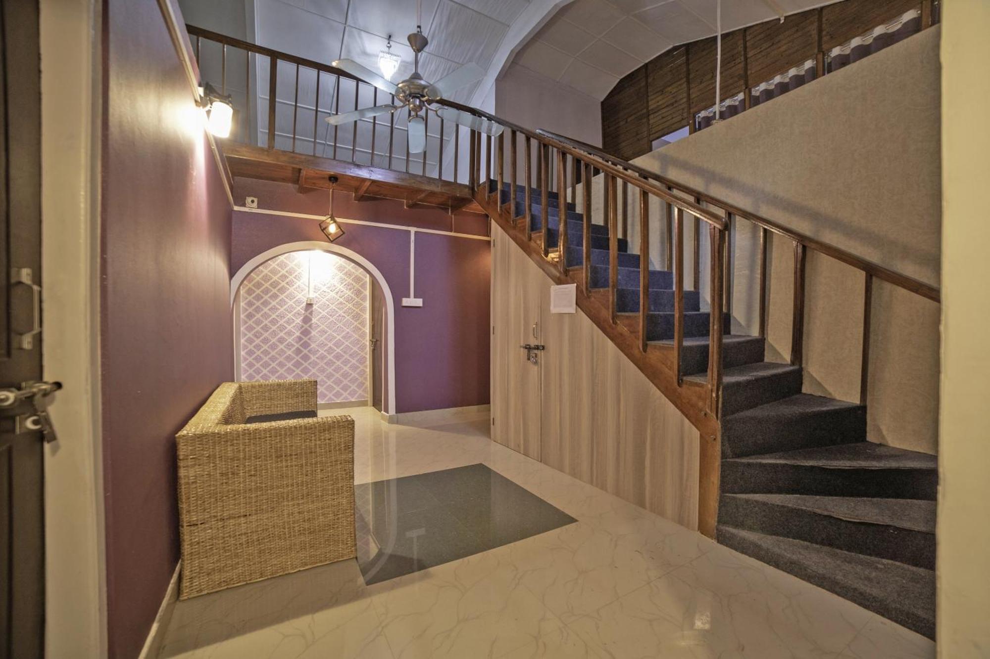 Hotel O Highland Manor Guwahati Zewnętrze zdjęcie
